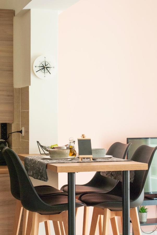 Your Comfy Apartment In Acropolis Area 아테네 외부 사진