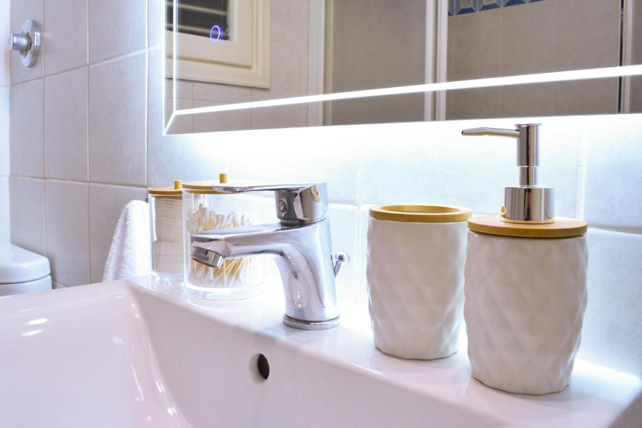 Your Comfy Apartment In Acropolis Area 아테네 외부 사진